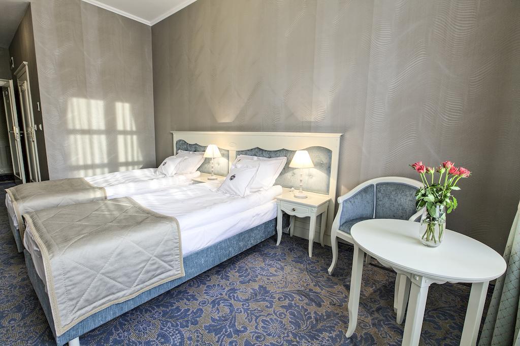 Hotel Jarosław المظهر الخارجي الصورة