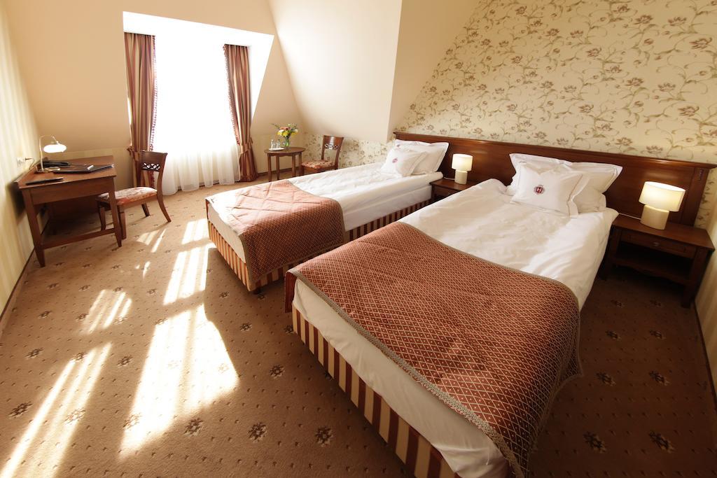 Hotel Jarosław المظهر الخارجي الصورة