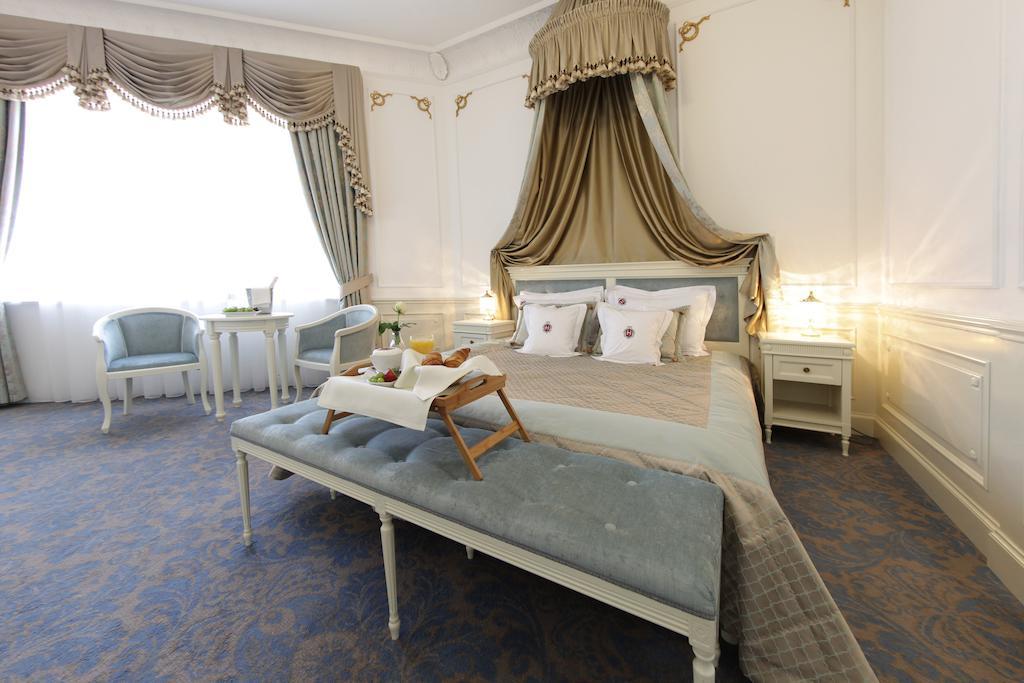 Hotel Jarosław المظهر الخارجي الصورة