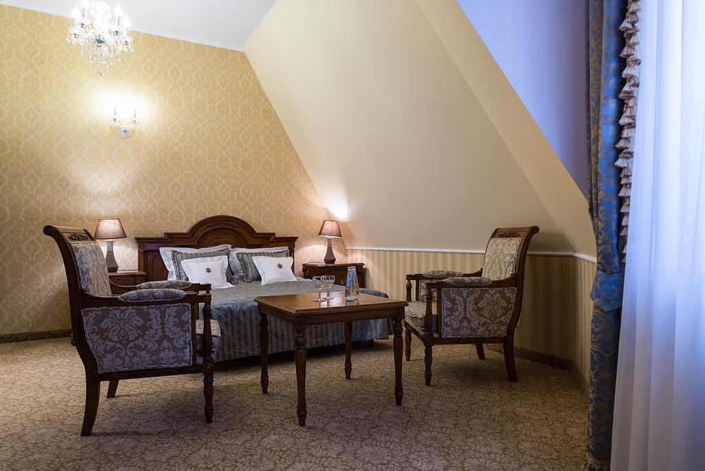 Hotel Jarosław المظهر الخارجي الصورة