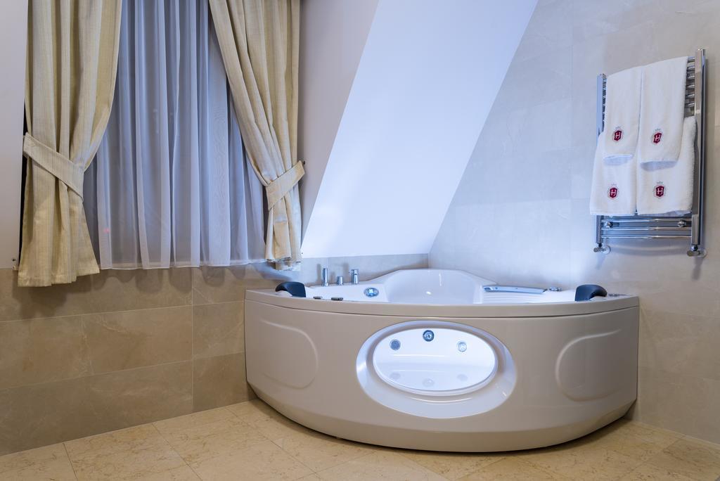 Hotel Jarosław المظهر الخارجي الصورة